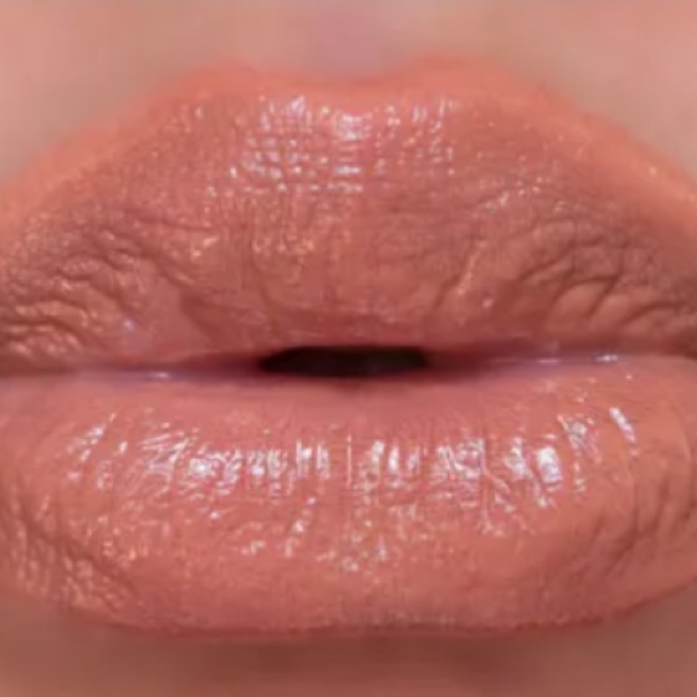 ❄️✔️BECCA Glow Lip Gloss Beach Bum
